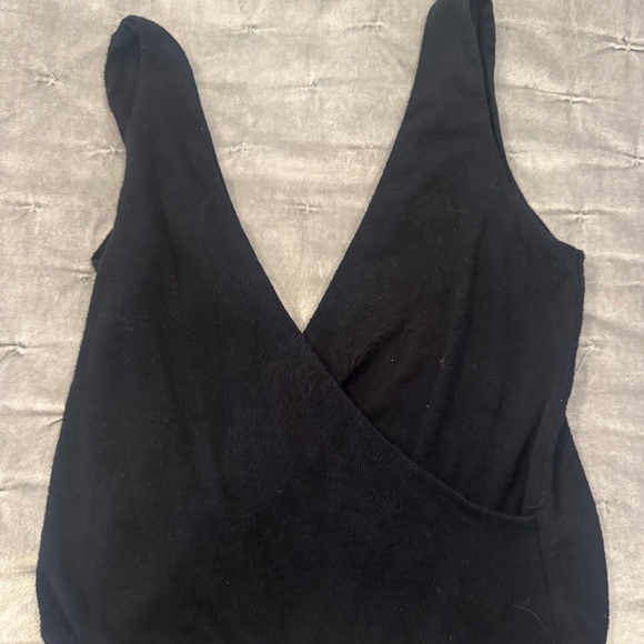 Sweater tank - Picture 1 of 2